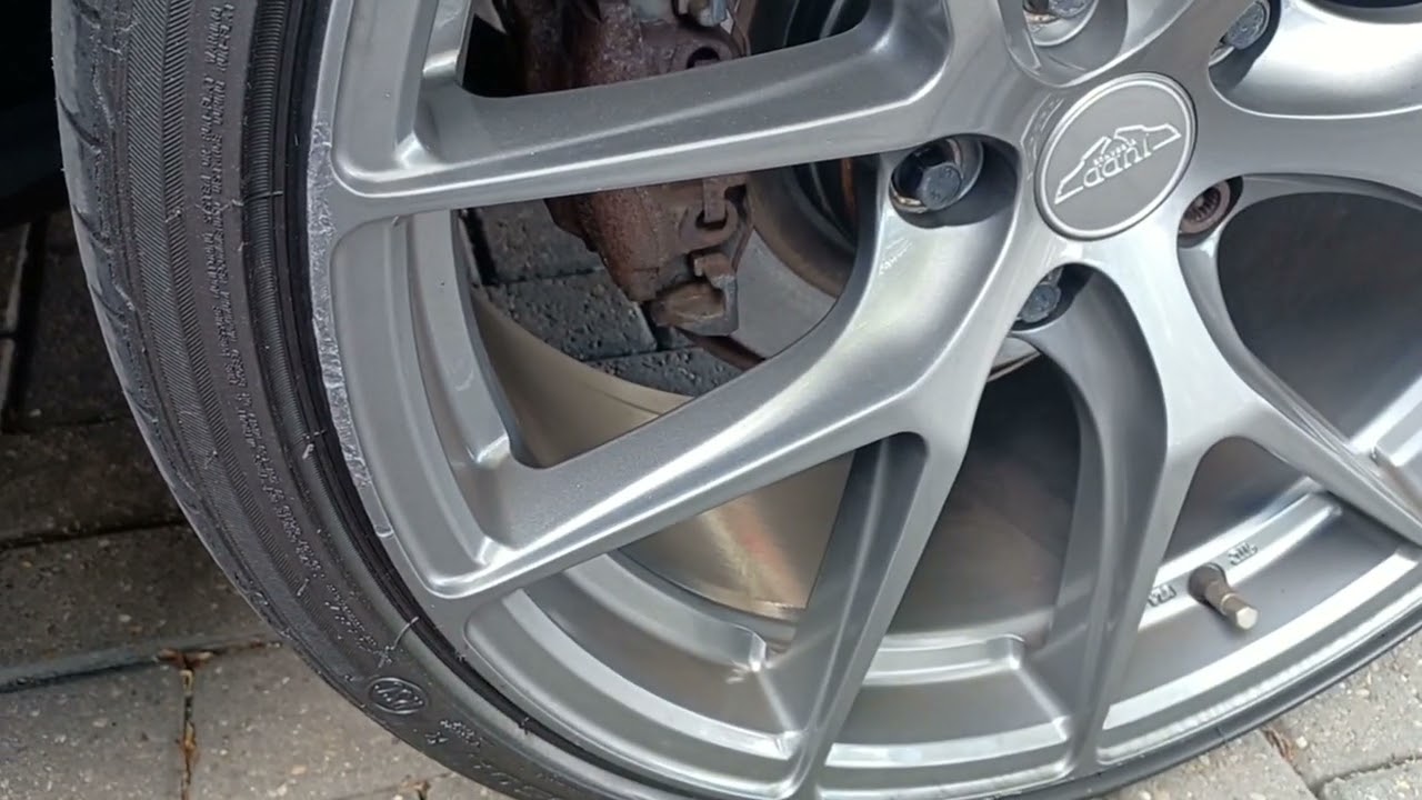 Quick Alloy Wheel Curb Rash Touch Up (Temporary Fix)