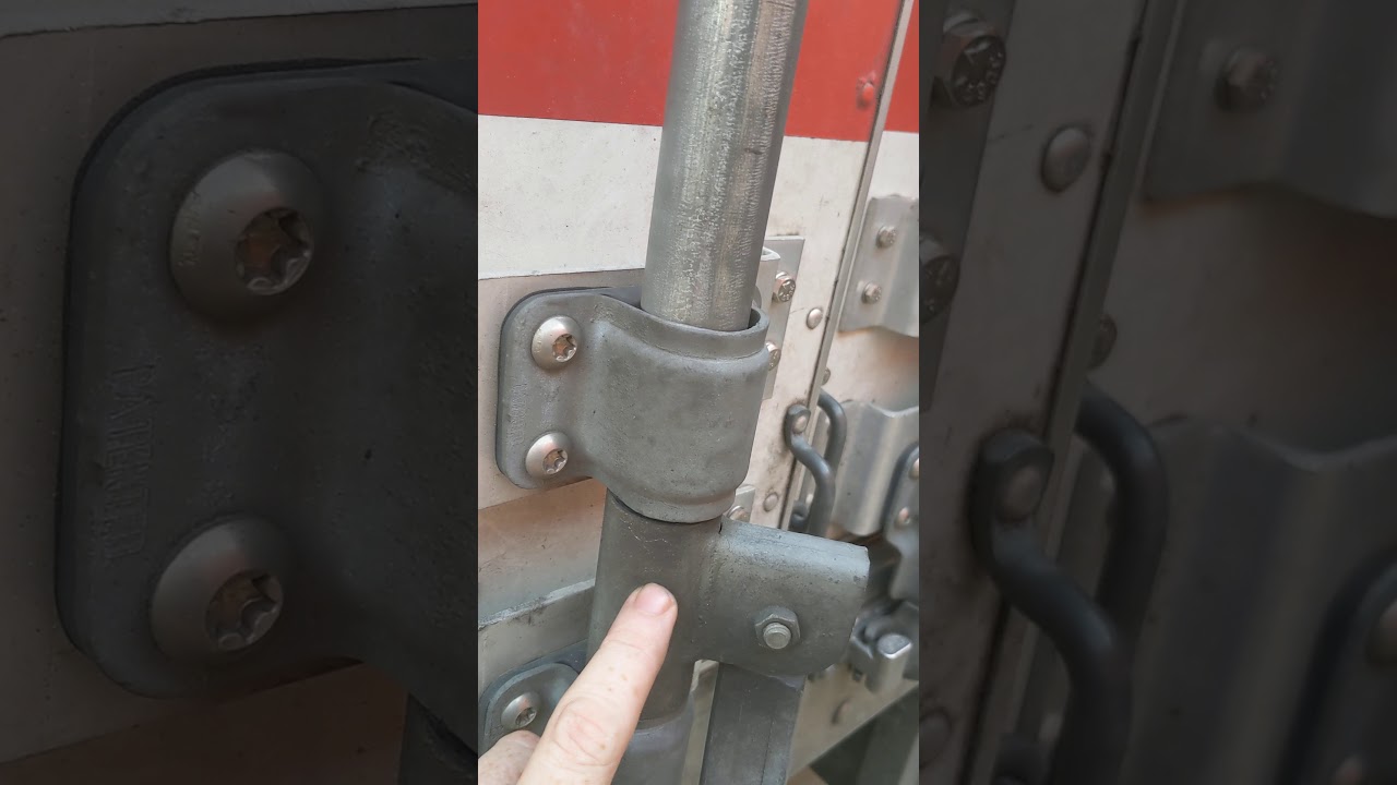 Reefer trailer door fix