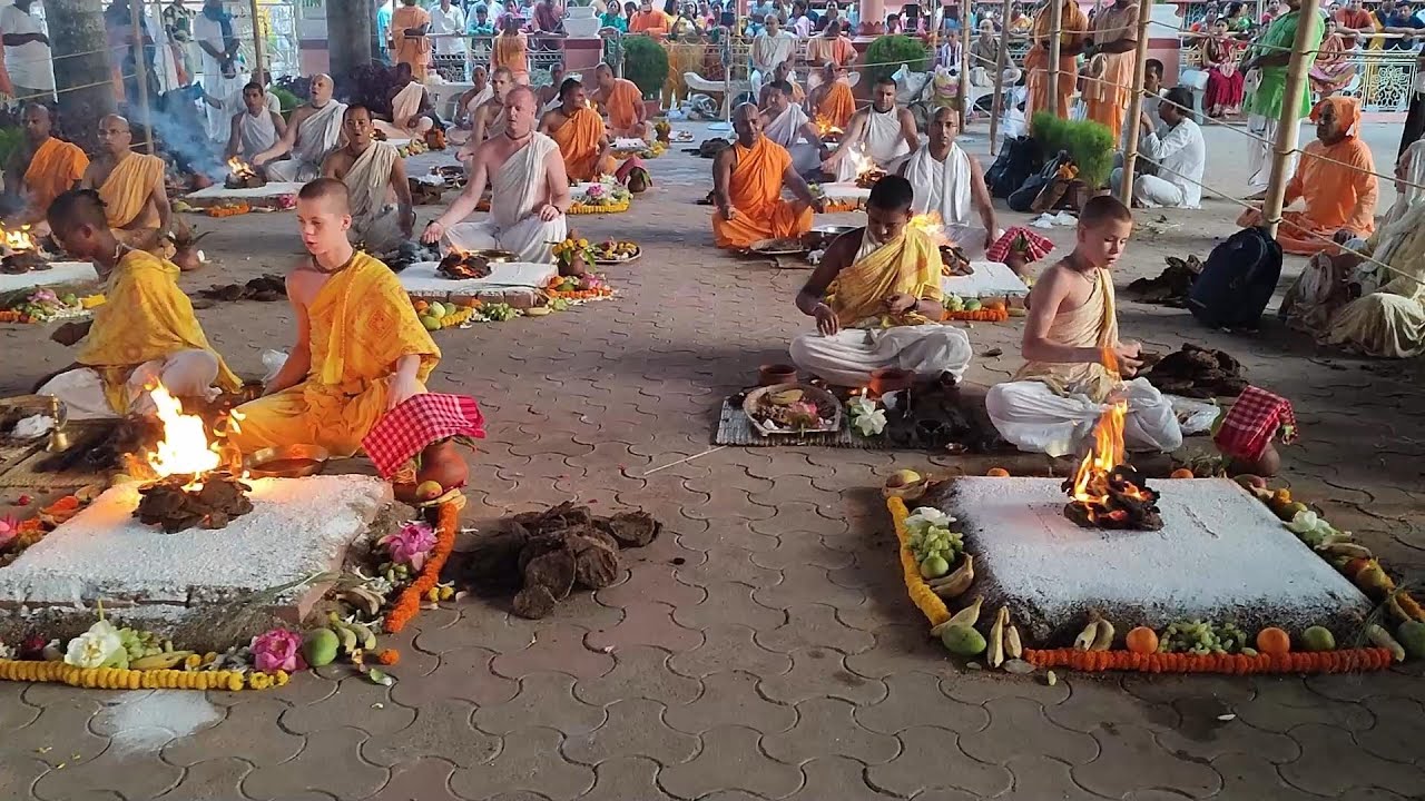 Narasimha Navaratri Day -4 Sri Dham Mayapur - April 29, 2023