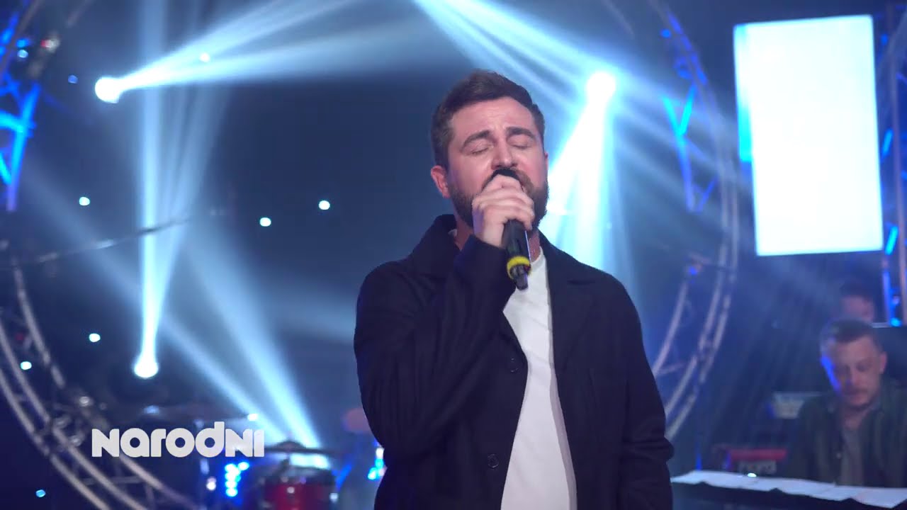 Matija Cvek ft. Matija Dedić - Nasloni se [LIVE] - Dan Najbolje Domaće Glazbe 2021.