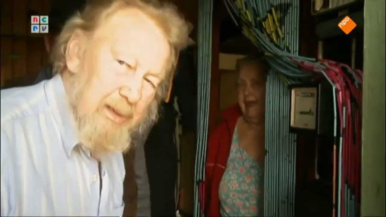 Boer Frans & Lytse Frans in Duitsland 5 - Man Bijt Hond