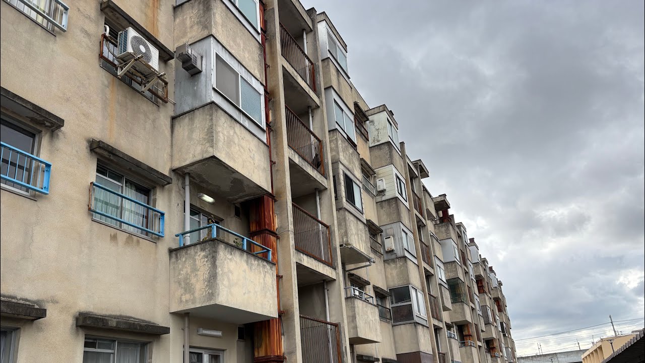 【半地下の部屋】珍しい建物がある東大阪市営北蛇草住宅