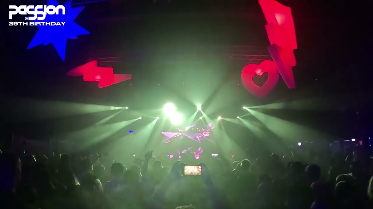 PASSION 29 LIVE | MAIN ARENA CROWD POV | JOHN O'CALLAGHAN 12AM-1AM