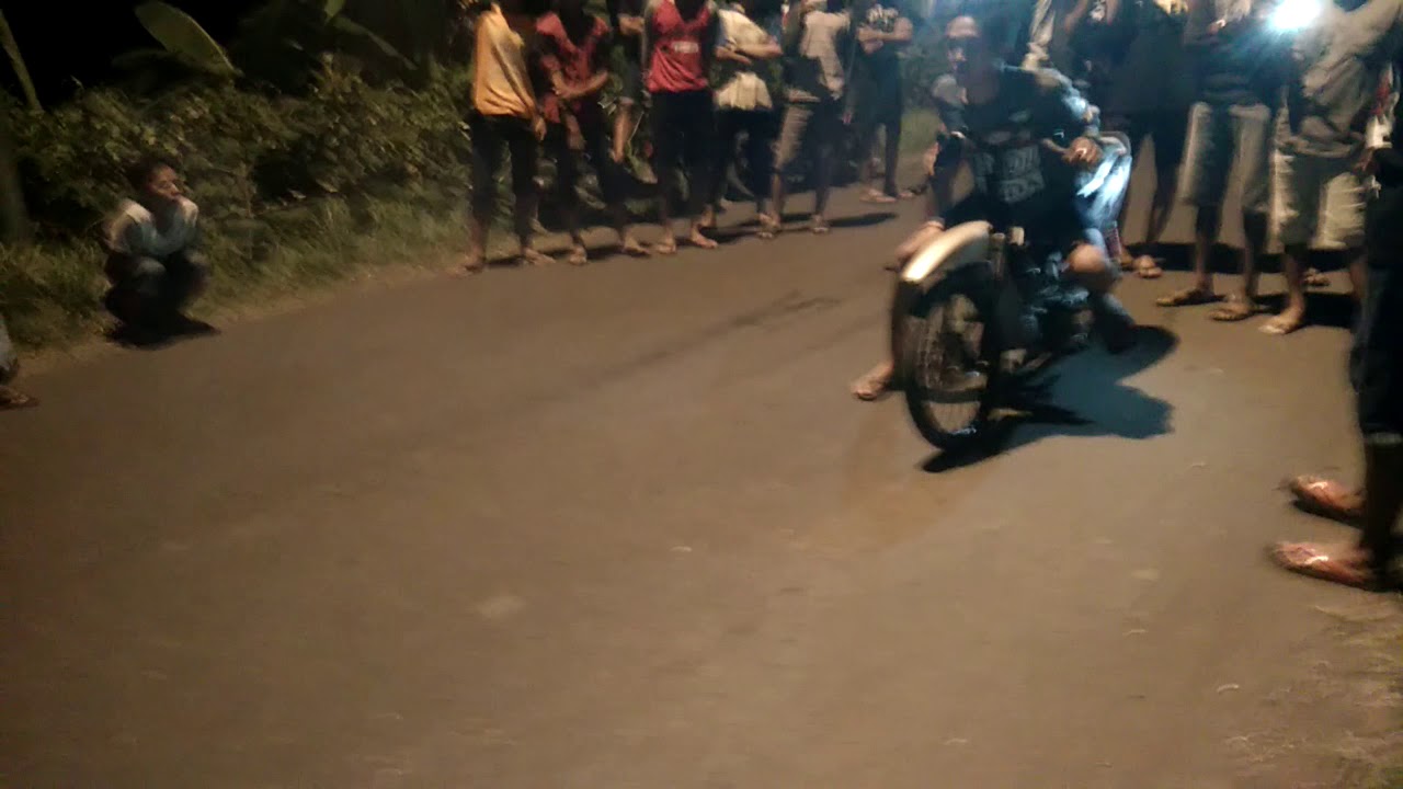 Toples speed155