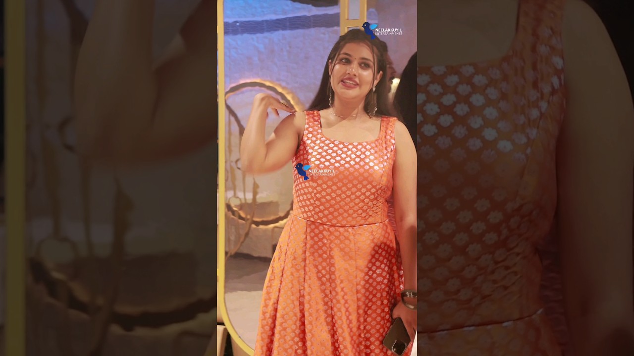 അവതകാരികമാരിൽ കാണാൻ കൂടുതൽ ഭംഗി എലീന തന്നെ 😍 #alinapadikkal