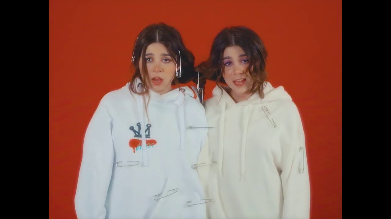Manukian Twins - iei e e (Официальный клип)