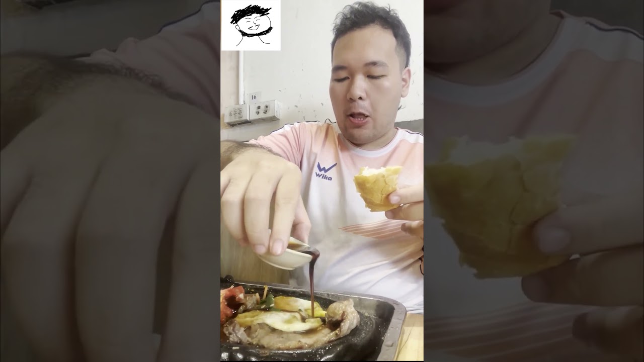 With 36k VND, I confidently went to try the Oolong tea with fried bread on Ho Dac Di Street in Do...
