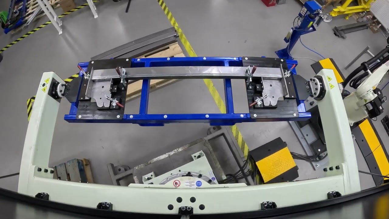 Kawasaki Robotics and partner IMSAT delivers exciting arc welding system.