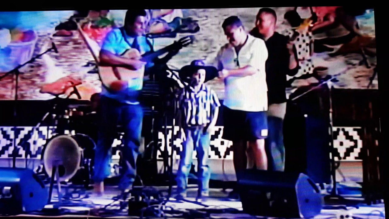 Cris con Los de La Bajura