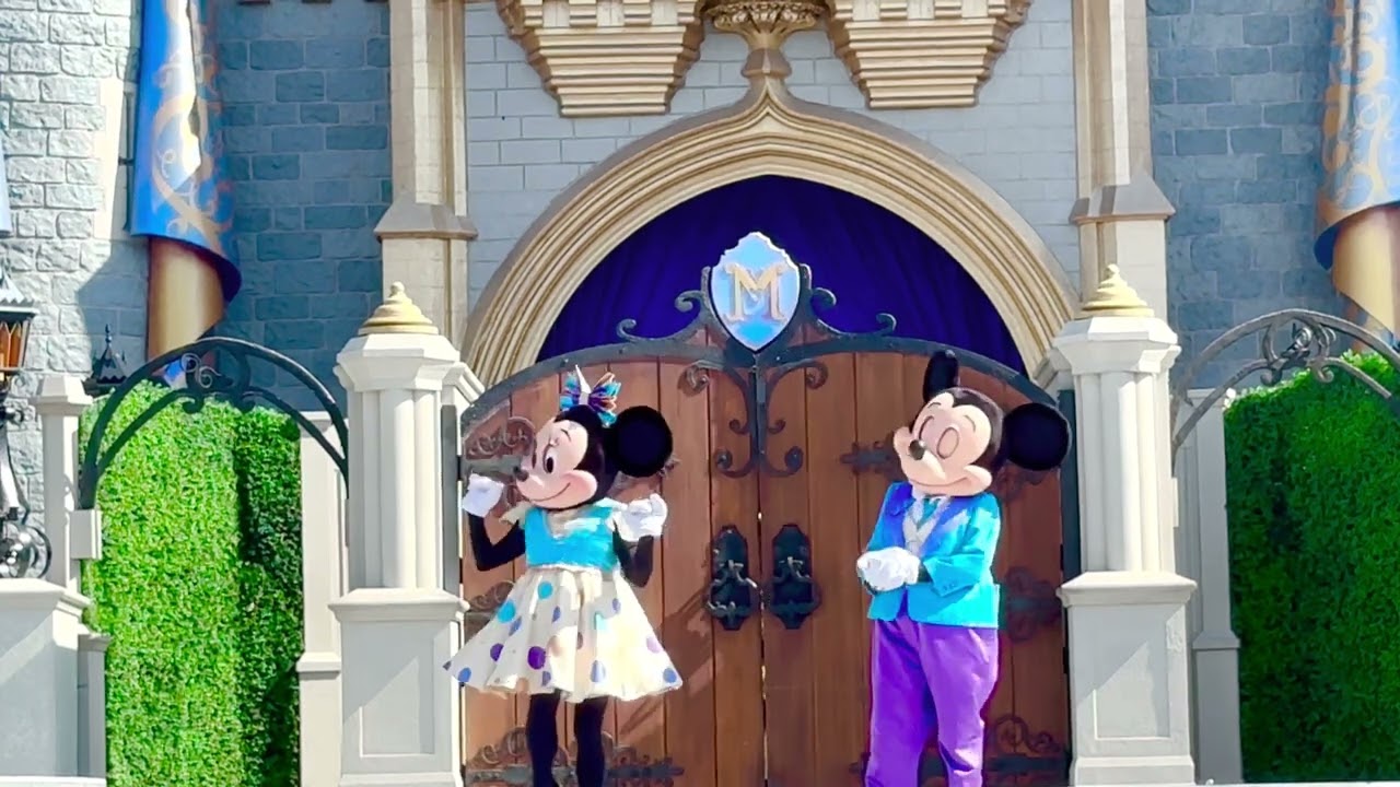 Mickey’s Magical Friendship Faire