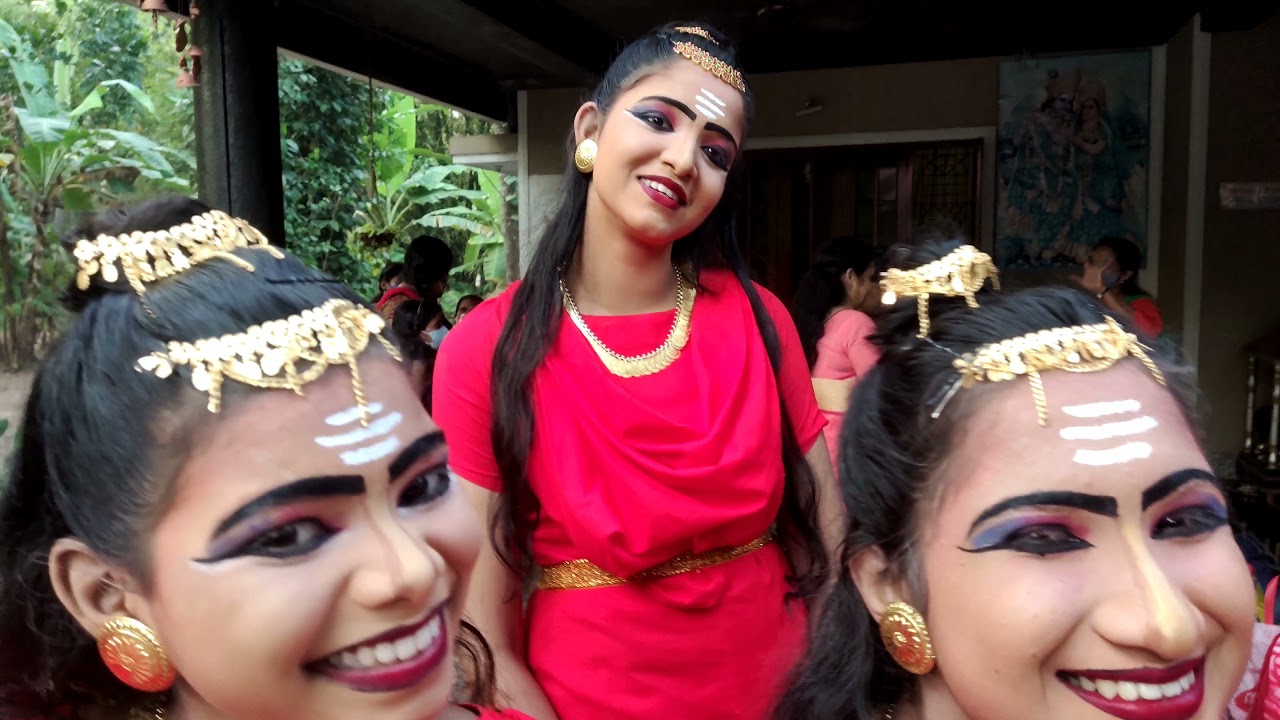 REKTHA NIRATHIL THANDAVAM AADAN PONEY  SHALEENA TEACHER   LIFE AT NITHYATHI