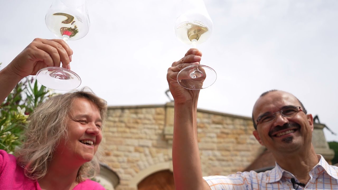 SIGHTGEIST - THE SAXONY MAGAZINE's Video Advent Calendar: Dec 13, 2021 - Zimmerling Winery Pillnitz