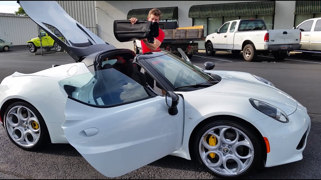 2016 Alfa Romeo 4C Spider Top Operation Visibility