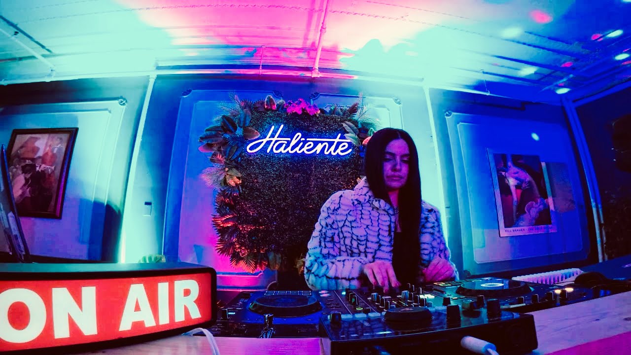 Heat Radio Mix016 - Progressive House | Melodic Techno - Elsy Guest Mix