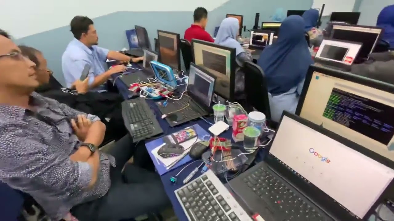 Raspberry Pi 4 Training at OSI Tech Shah Alam 