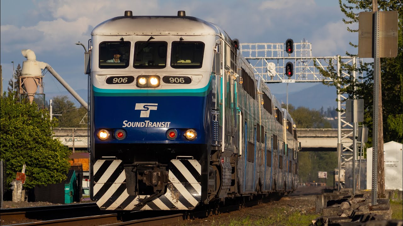 Evening Commuter Rush at Puyallup, WA!