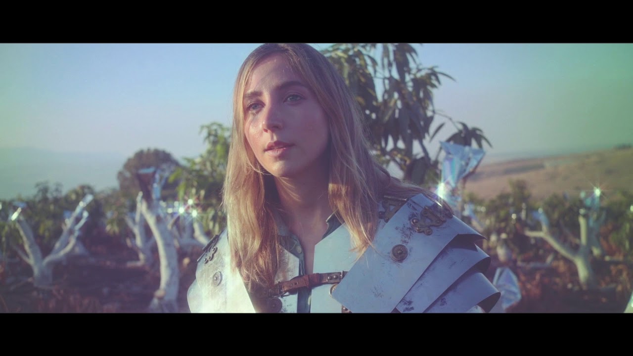 ג׳יין בורדו - רוצה לבכות /  Jane Bordeaux - Rotza Livkot (Official Video)