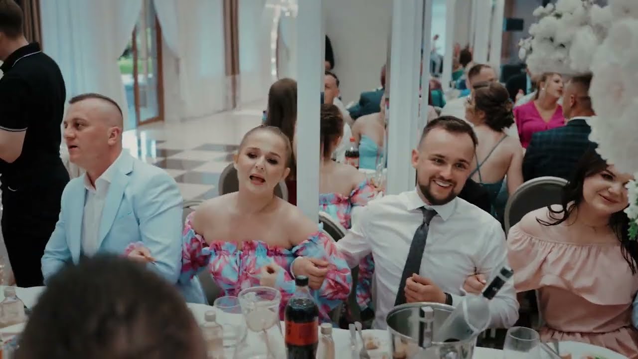 AVANS - Siadła Pszczółka, na jabłoni (Wesele Kamila x Arek)