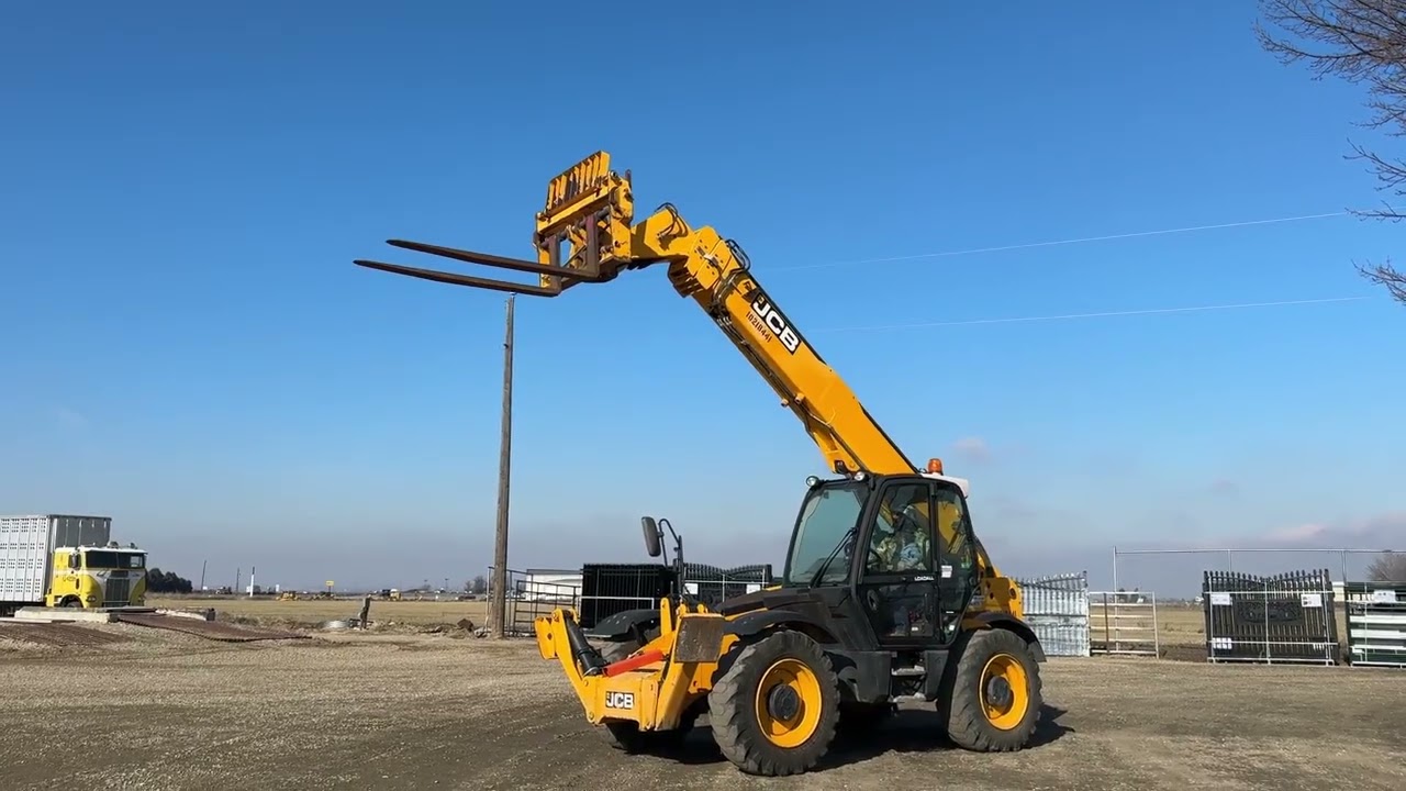 2014 JCB 535-140 For Sale