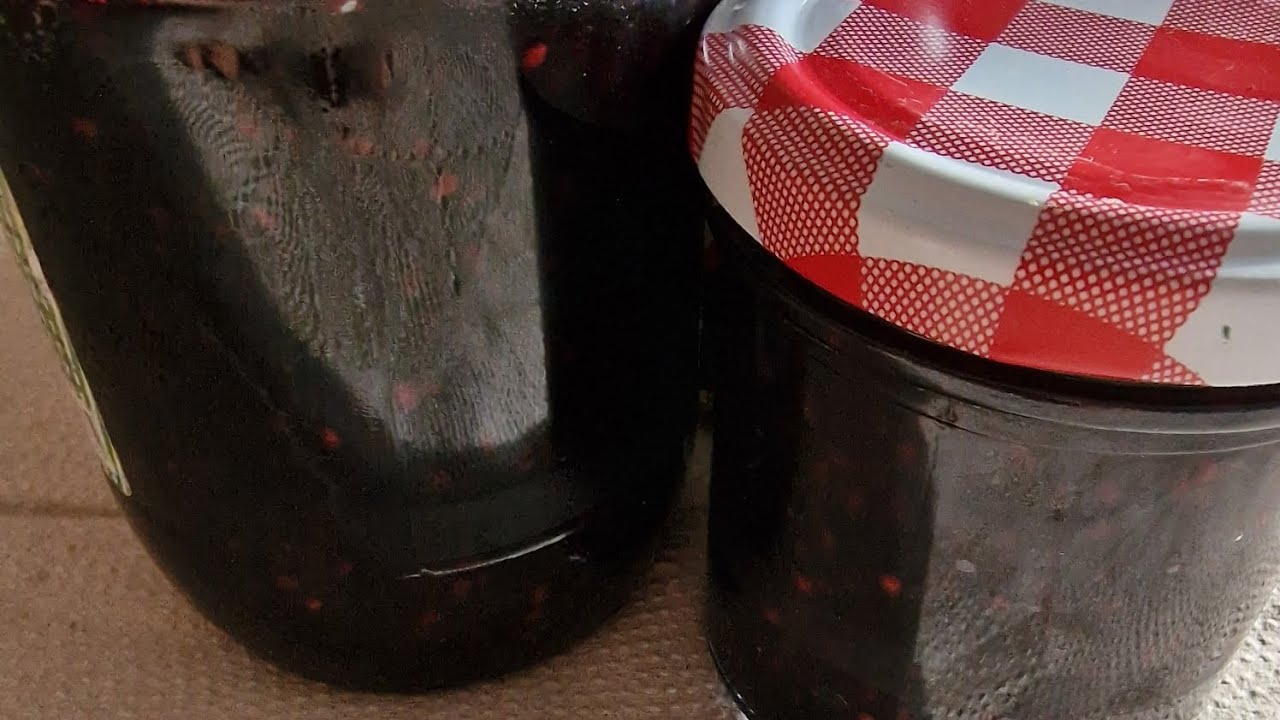 Dulceață de mure cu gustul copilărie.
