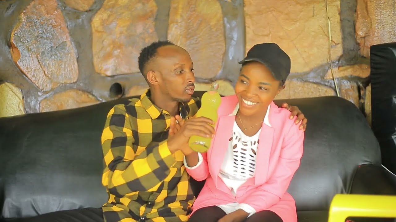 😂❤️YAKA ASOMYE DUSABE LIVE MU KIGANIRO 😂❤️AMUSHIMIRA ISHATI NZIZA YAMUGURIYE.