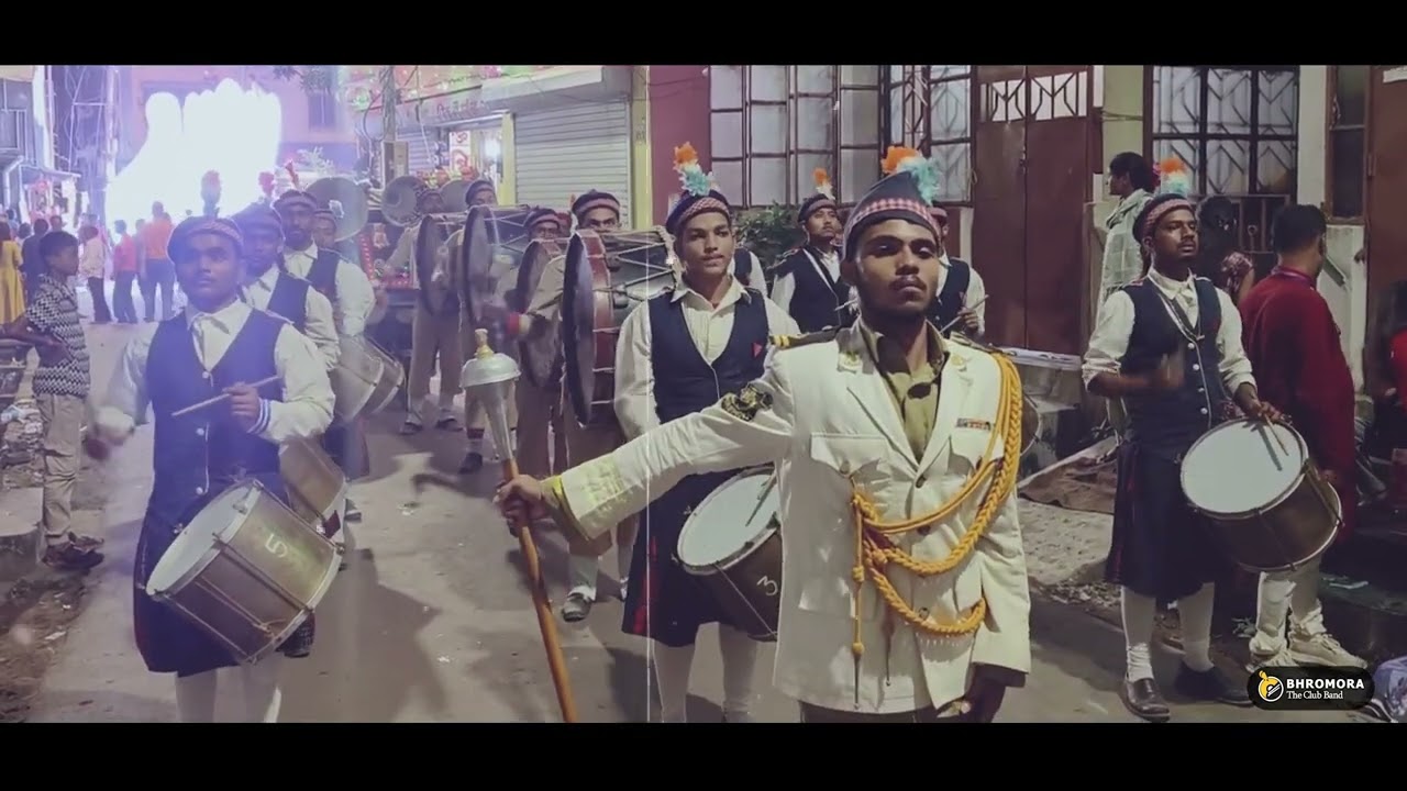 Esechi Toke Niye Firbo Bole // এসেছি তোকে নিয়ে ফিরবো বলে // Mohit Chouhan // Bhromora Band Group.