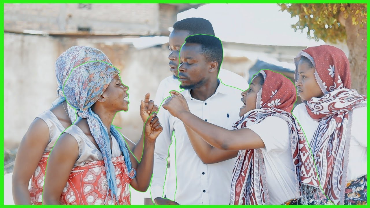 Alice Amagogwa afise nyinabukwe  niwe yamuroze, yoba ari amasengesho canke n'ubuhanuzi bw'ibinyoma