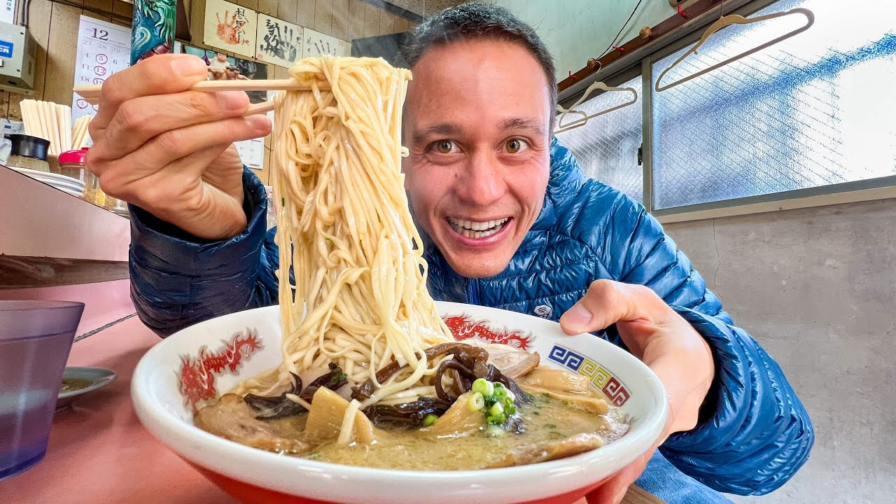 Japanese Food!! $6 ALL YOU CAN EAT 🍜 Udon + Ramen in Fukuoka!!