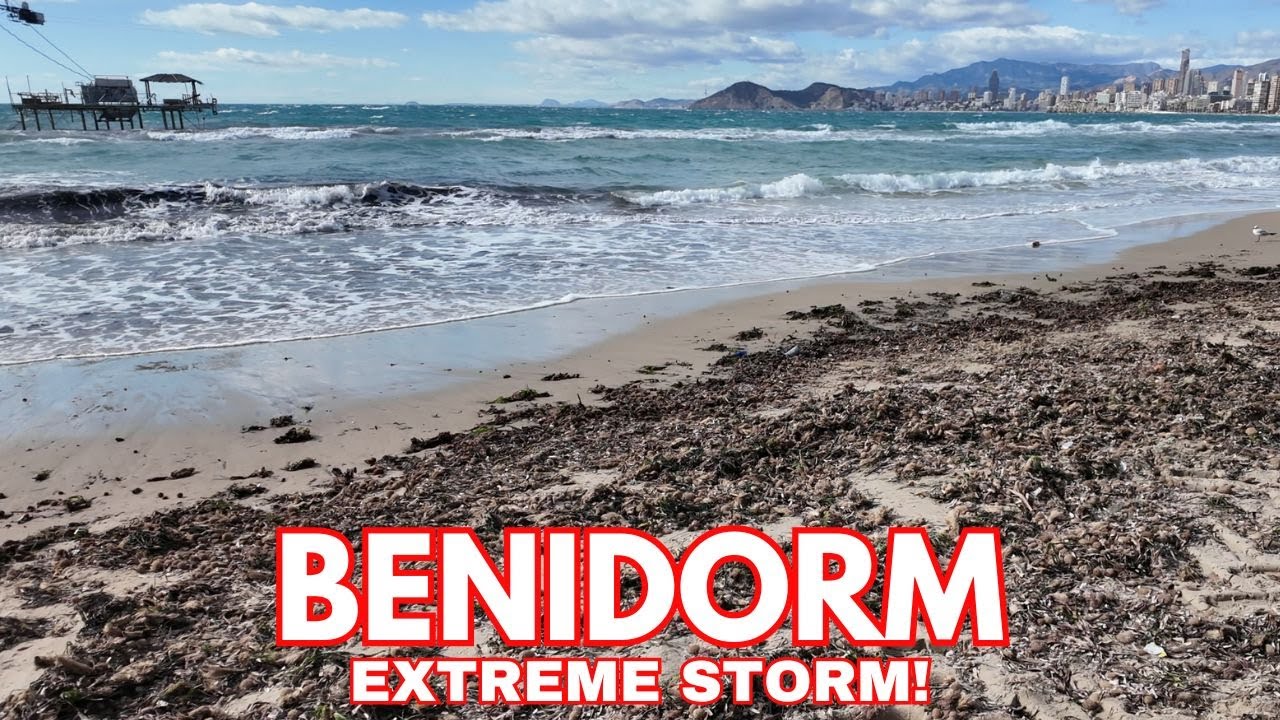 Benidorm in EXTREME WINDSTORM Today! 😱💨 Bars & Beach EMPTY..