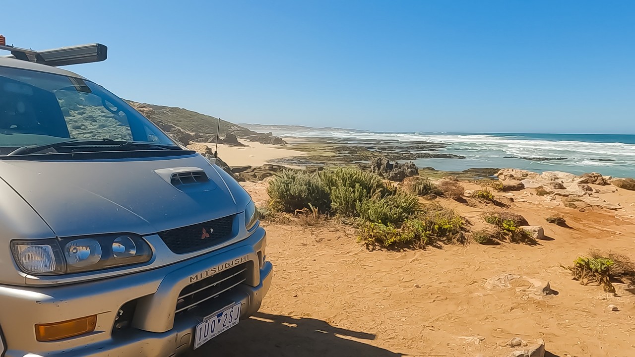 Robe to Beachport SOLO in a VAN (Mitsubishi Delica 4x4 Sand Dune Driving)