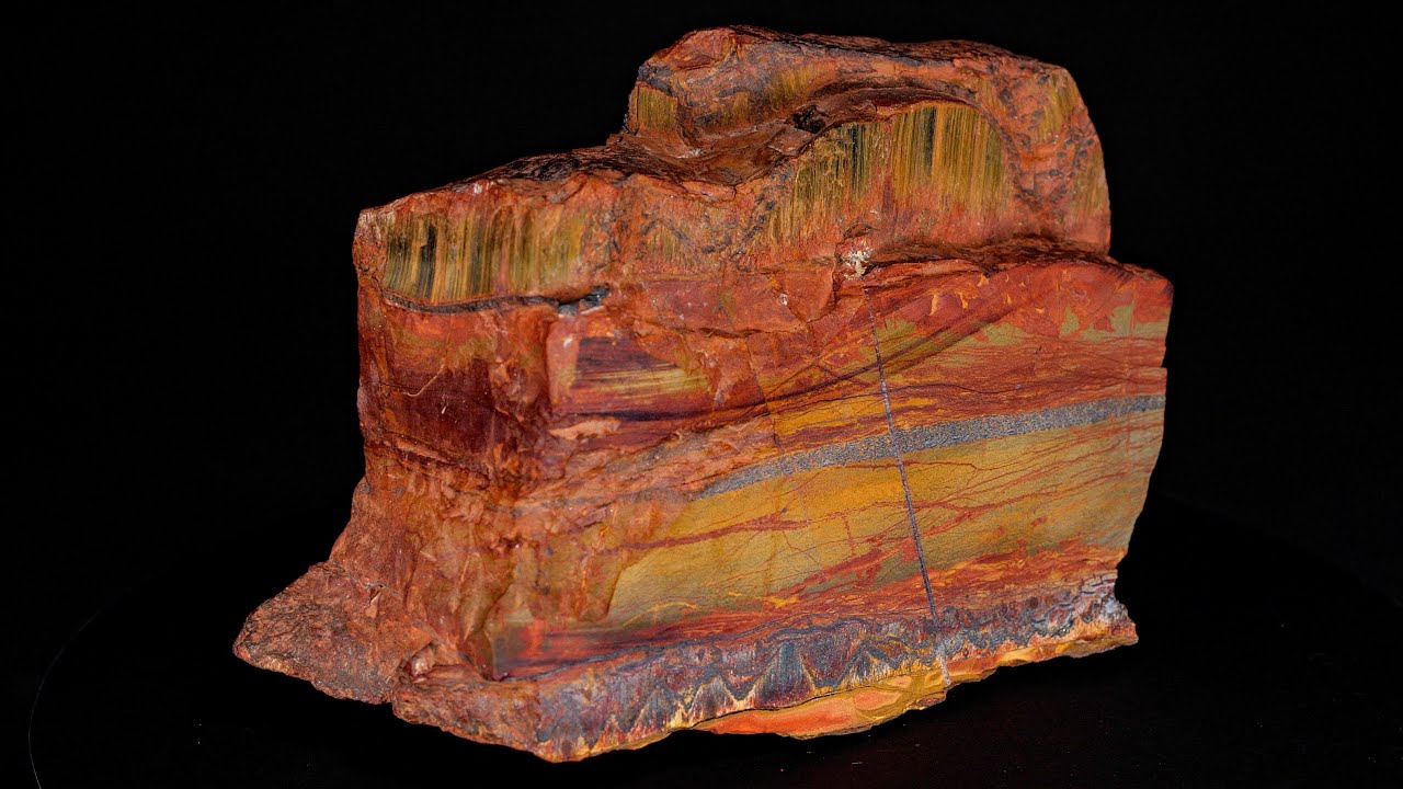Tiger Iron - Marra Mamba, Mount Brockman, Ashburton Shire, Western Australia, Australia