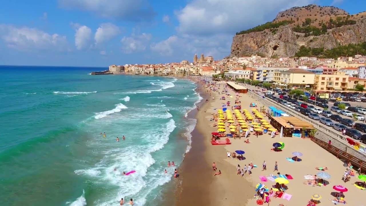 A walk through Cefalù | Sicily Vacation Rentals