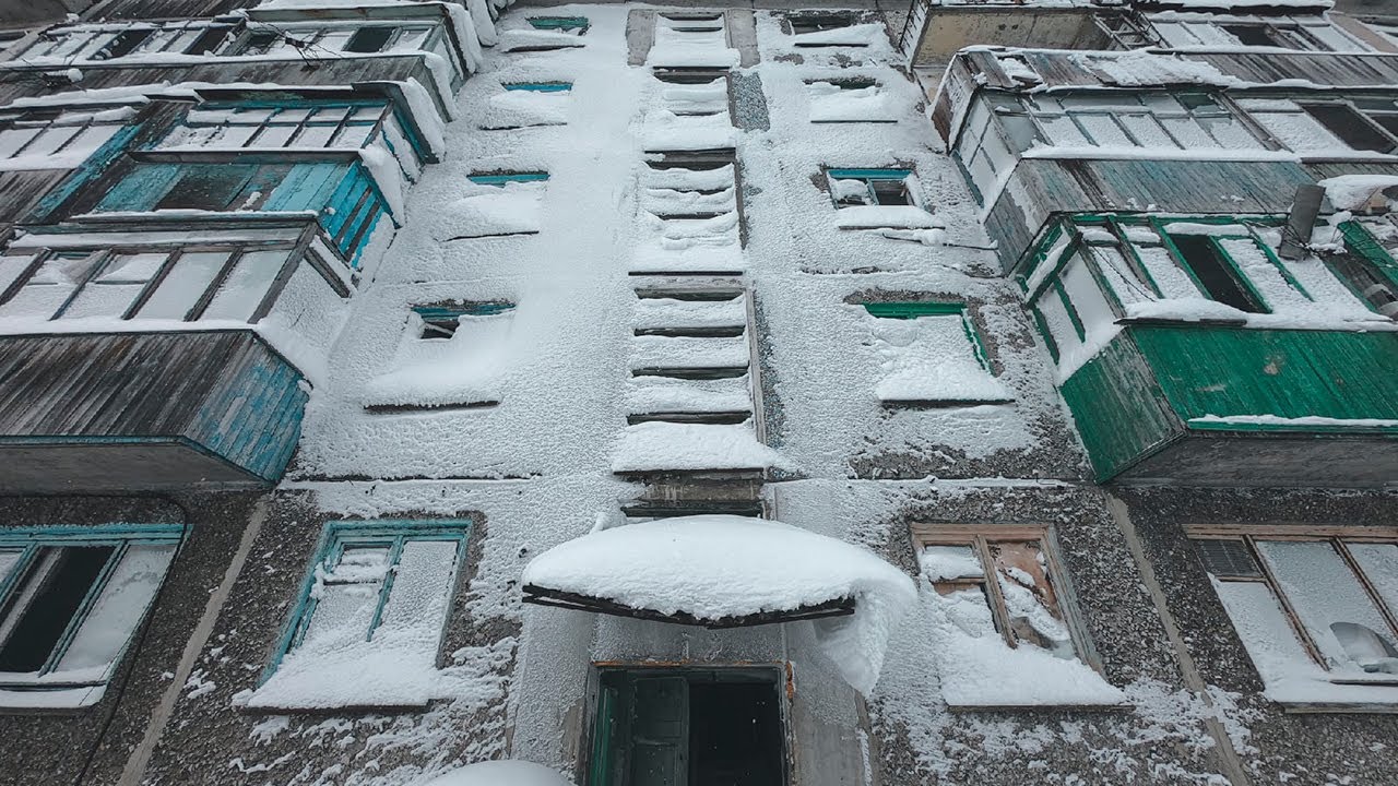 Exploring Vorkuta - Russian Ghost Town in Arctic | The Most Depressing Town in Russia 🇷🇺
