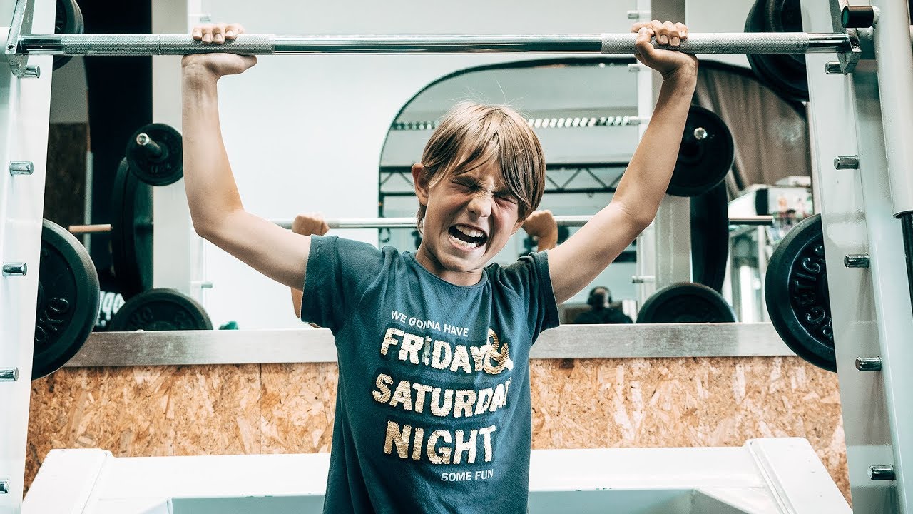 Als 10 J&auml;hriger schon ins Gym? | Mein Bruder macht die Gains!  *PolskaGenetics*