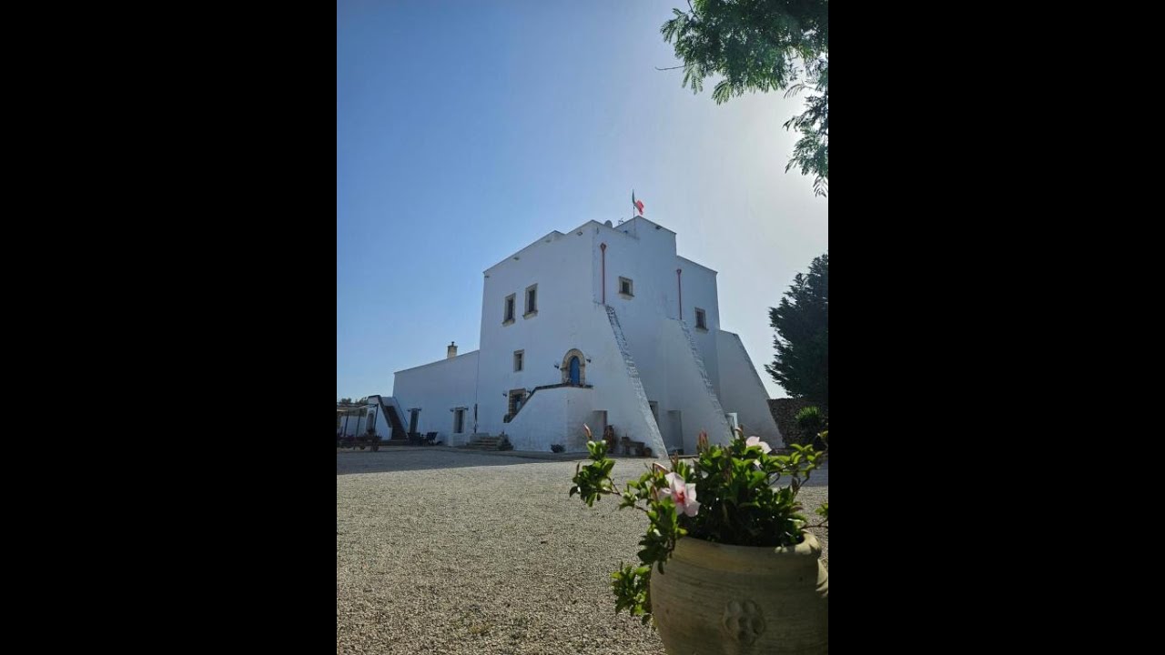 Antica Masseria Torre Mozza | Lodge in torre santa susanna, Italy