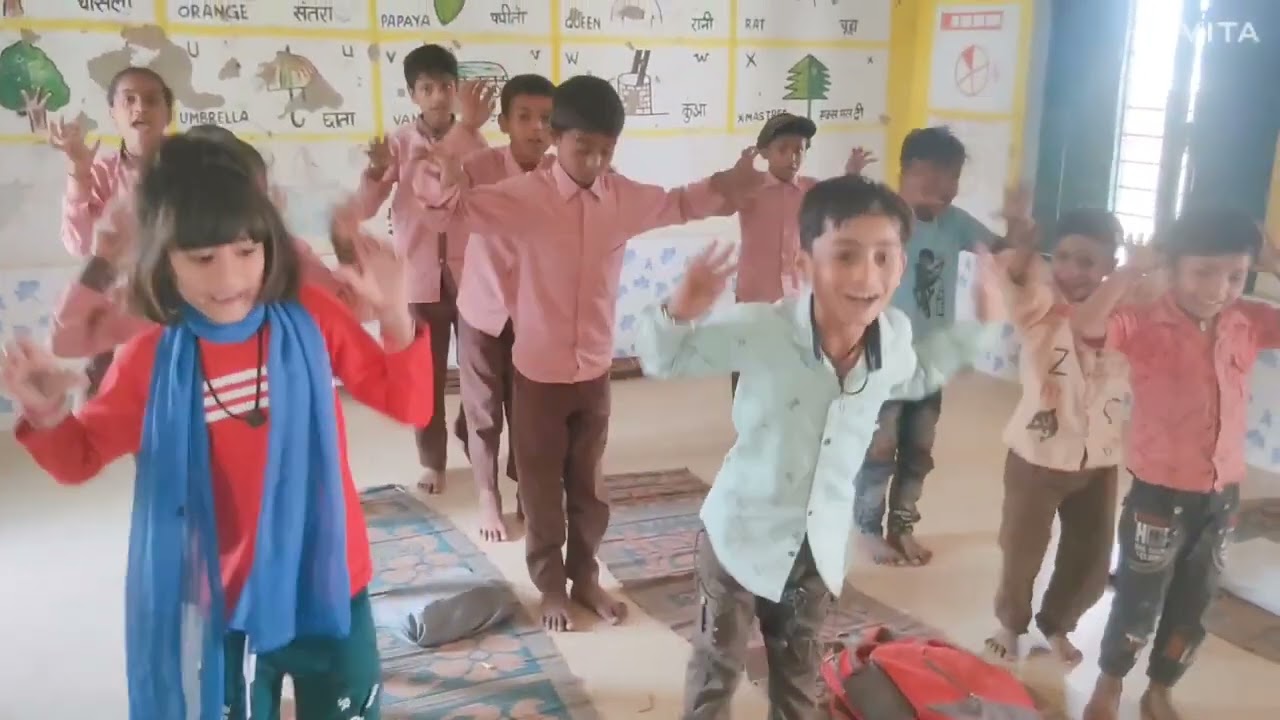 हिन्दी बालगीत - आलू की पकौड़ी दही के बड़े। Poem rhymes 