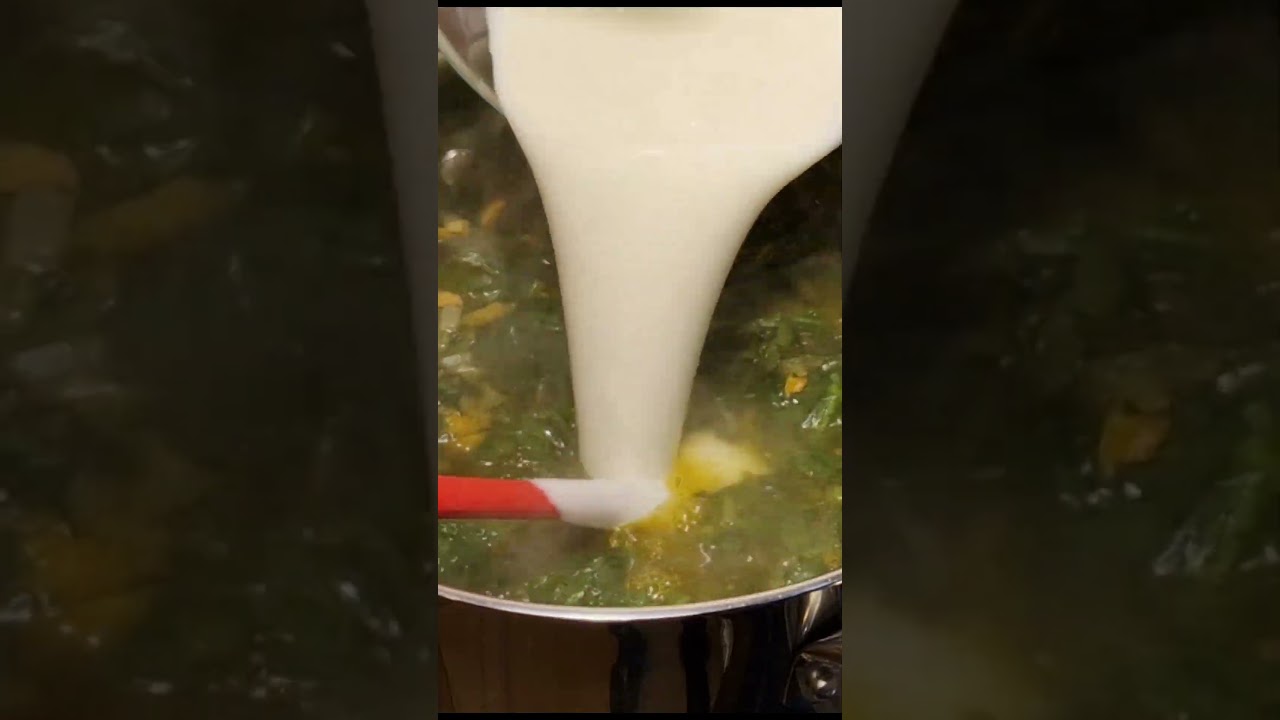 Ciorba de spanac cu smantana, iaurt si orez | Retete culinare cu Dana Valery #retete #shorts #short
