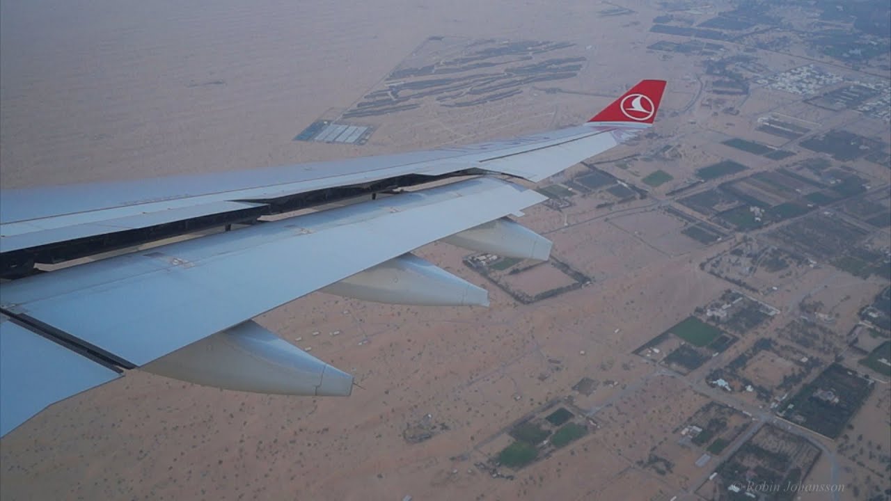 Turkish Airlines - Airbus A330-303 - Landing Dubai Int'l Airport