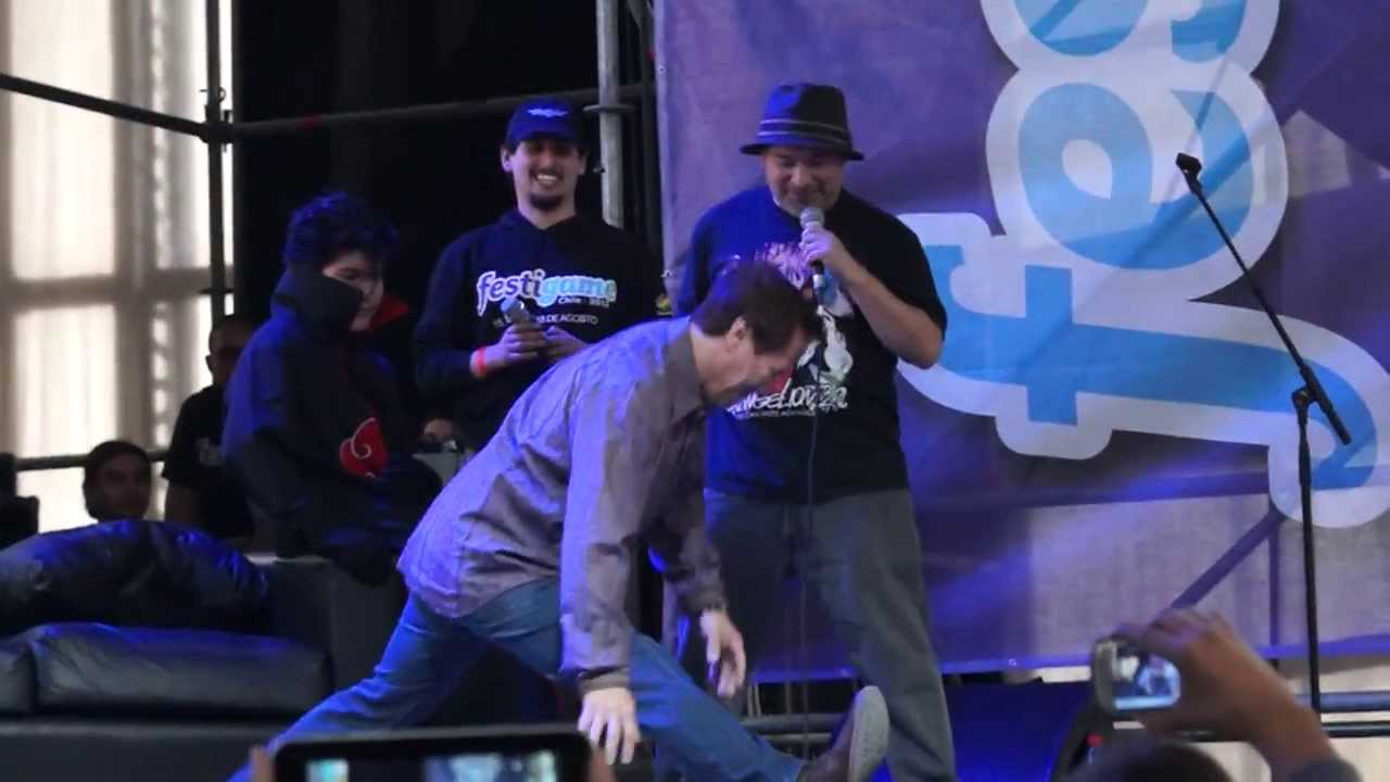 Daniel Pesina (Johnny Cage) golpea en los cocos a Salfate - Festigame 2013