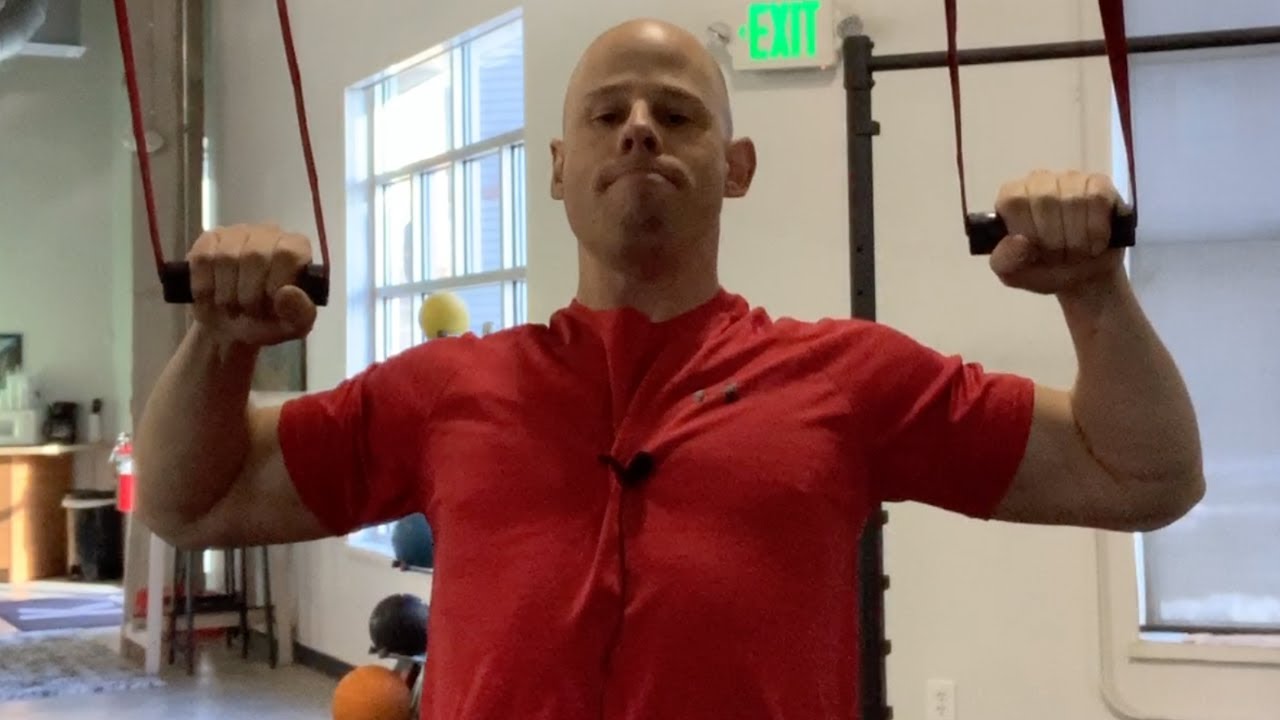 Isometric and Calisthenics Workout For the Upper Back