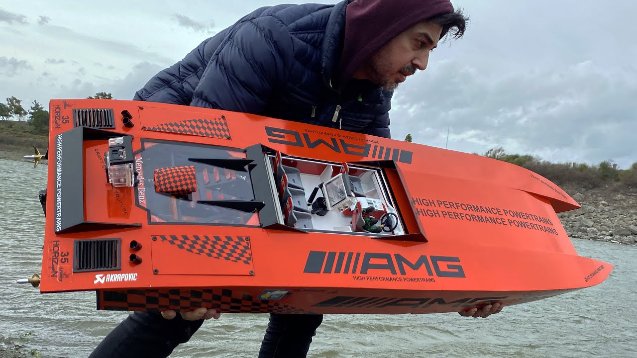 Как сделать моторную лодку Mercedes AMG Proboat RC