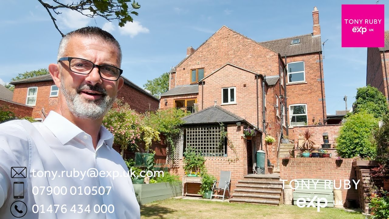 Versatile 4-Bed Period Home with River Access | 2,500 Sq.Ft | Grantham Town Centre Gem! 🏡