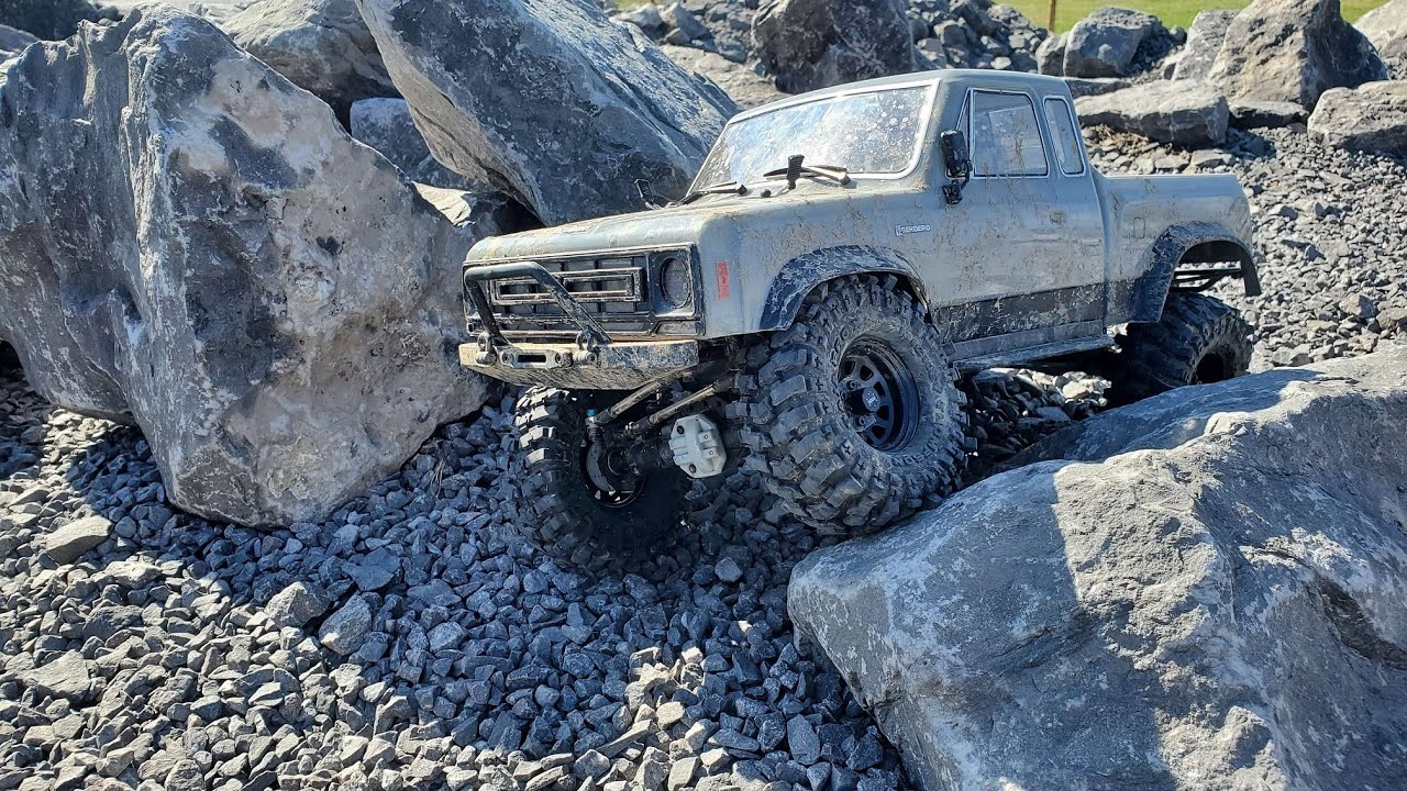 Element Sendero SE trailing and rock crawling