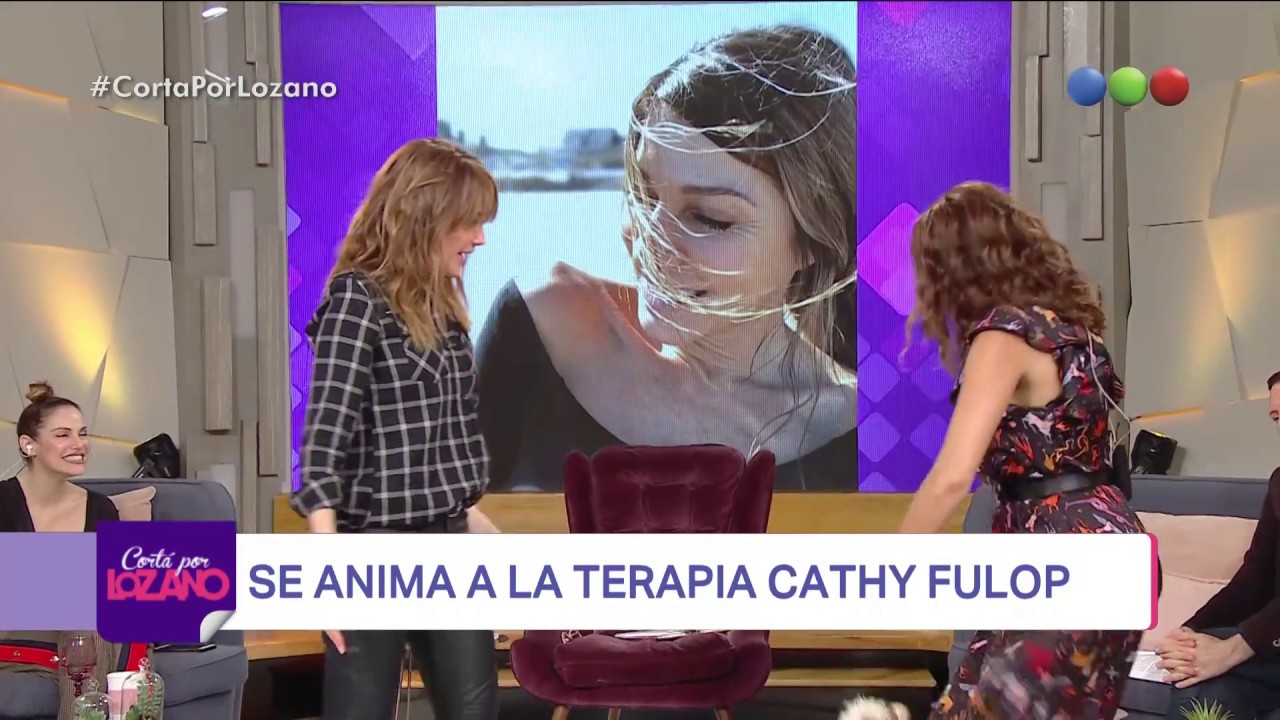 Catherine Fulop en el diván de Vero - Cortá por Lozano 2018