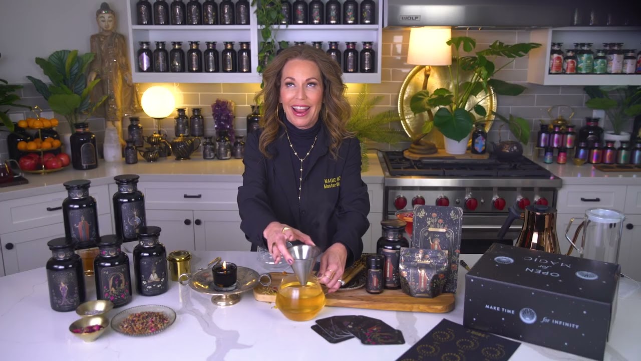 The Magician | Club Magic Hour