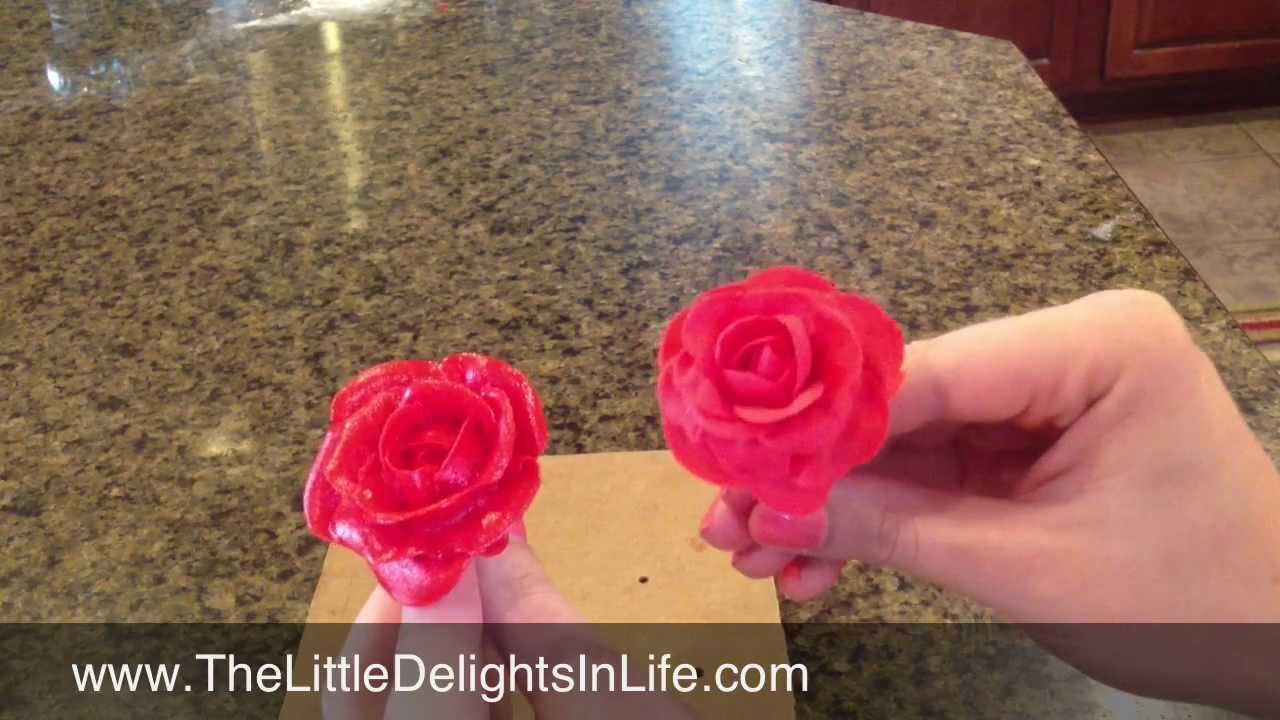 How to make a buttercream rose and a fondant rose