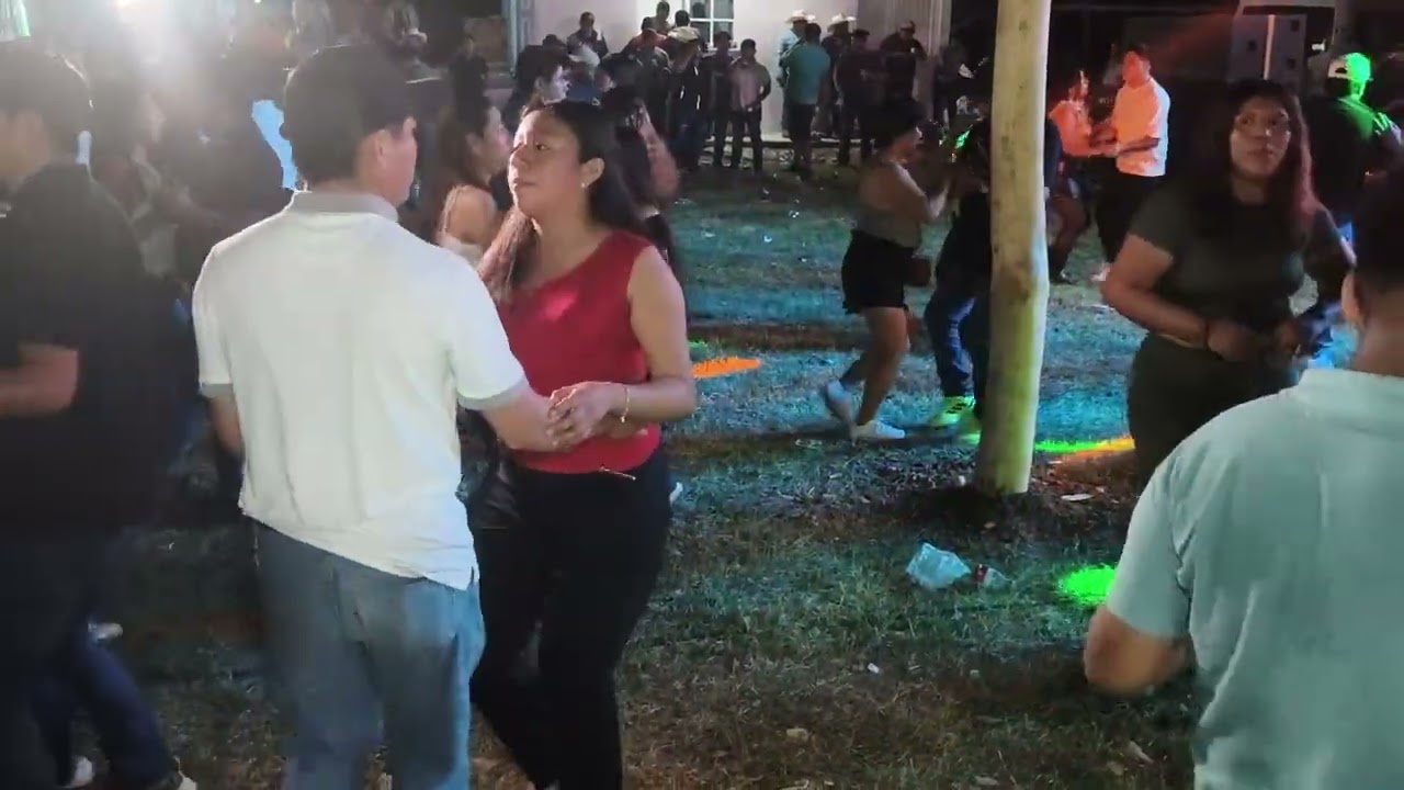 Vamos a bailar la cumbia Calixto Méndez en el cierre de carnaval Cuatecometl 2026
