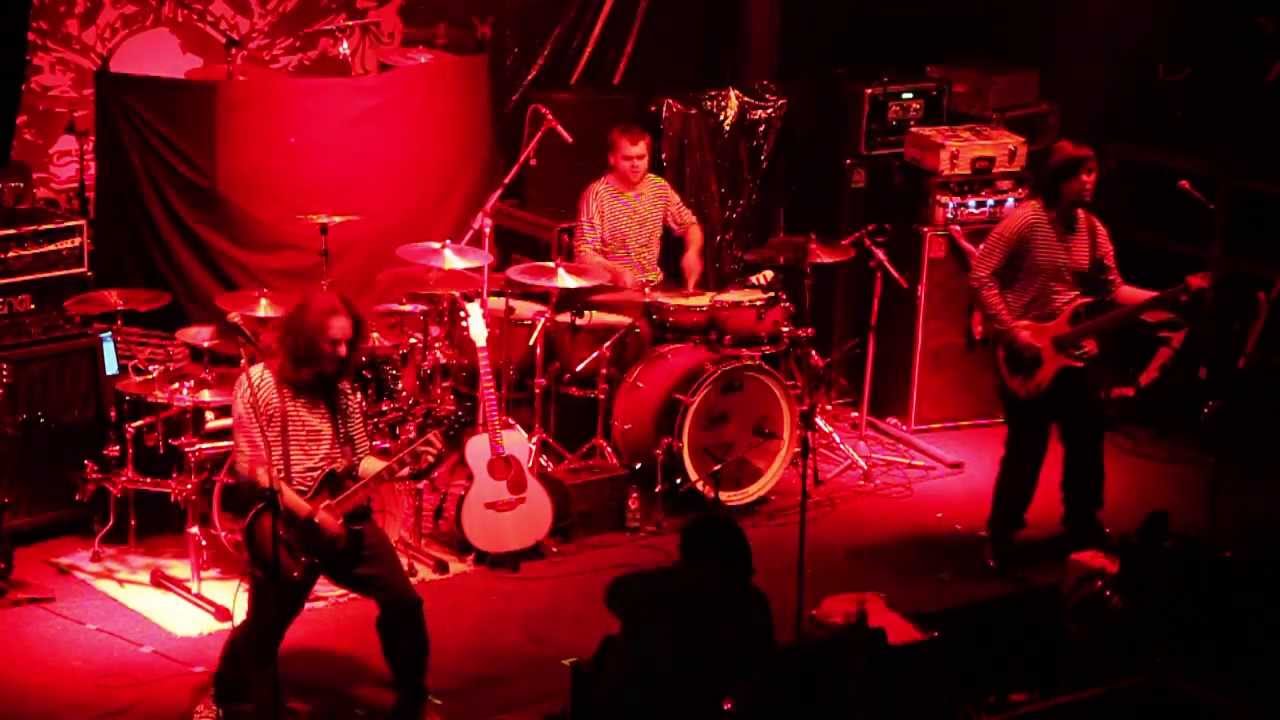 FLATTUS - KYRIE ELEISON