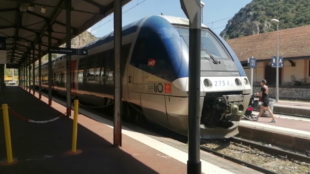 Arrivée d'un AGC Occitanie en provenance de Perpignan en gare de Villefranche Vernet Le Bains