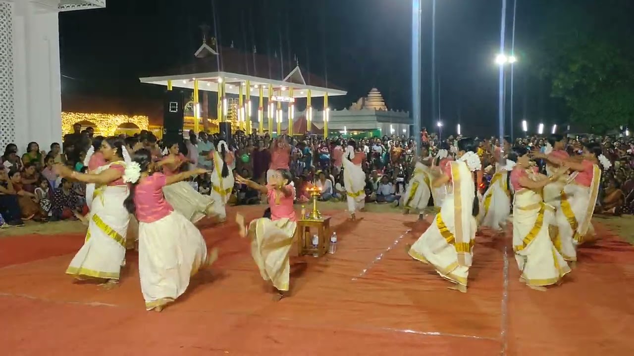 ചെറായി 🙏ഗൗരീശ്വരംക്ഷേത്ര മൈതാനിയിൽ ആടിതിമിർത്ത്.... താരിനന്തക താരിനന്തക#cherai #nadanpattu